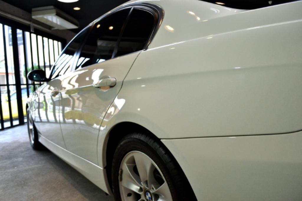 ＢＭＷ３２０Ｉ-7
